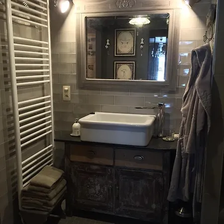 بيت ريفي Le Relais De *