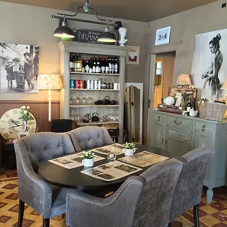 Le Relais De بيت ريفي
