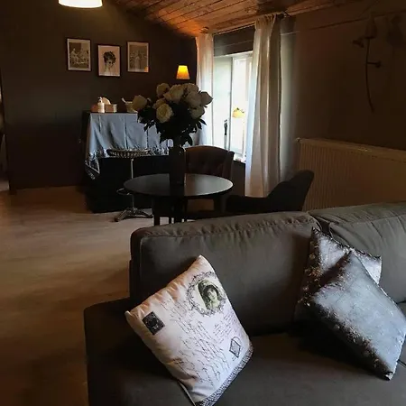 بيت ريفي Le Relais De *